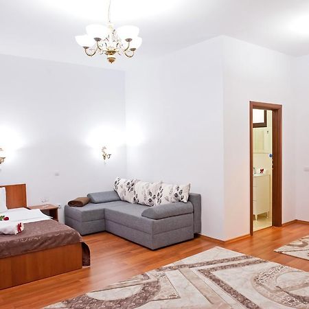 Cathedral Apartments Сибиу Стая снимка