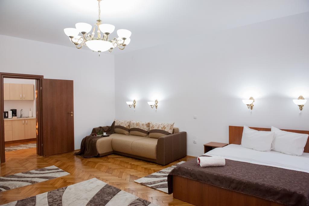 Cathedral Apartments Сибиу Стая снимка